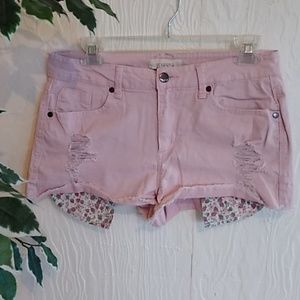 3/15 Pink cutoff distressed shorts